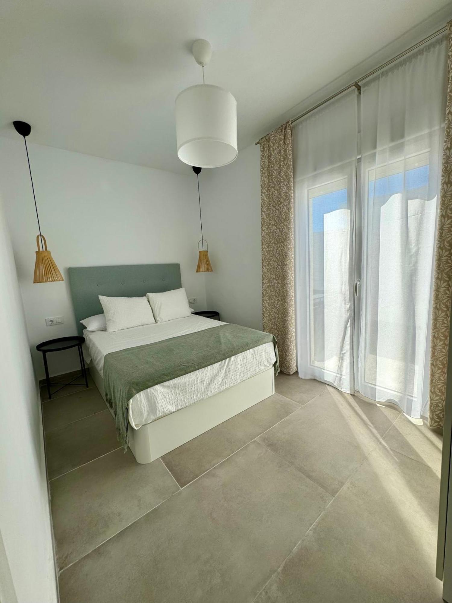 Apartamentos Munoz Fornell 2 奇克拉纳－德拉弗龙特拉 外观 照片