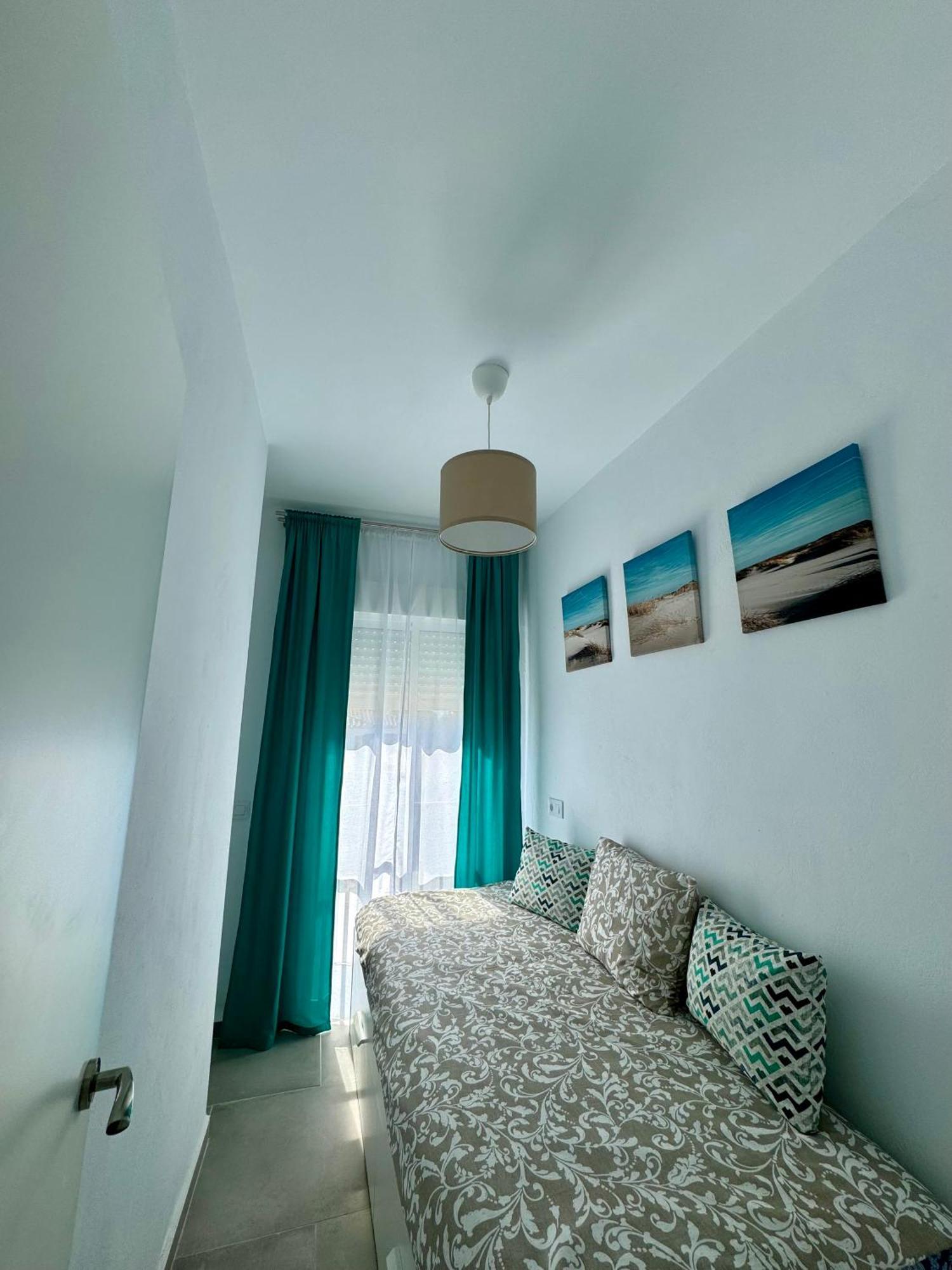 Apartamentos Munoz Fornell 2 奇克拉纳－德拉弗龙特拉 外观 照片
